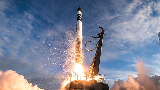 Загадочный спутник: Rocket Lab запускает секретную миссию — смотрите трансляцию!