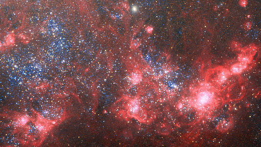 Загадочная галактика NGC 4449: мощный звездный инкубатор