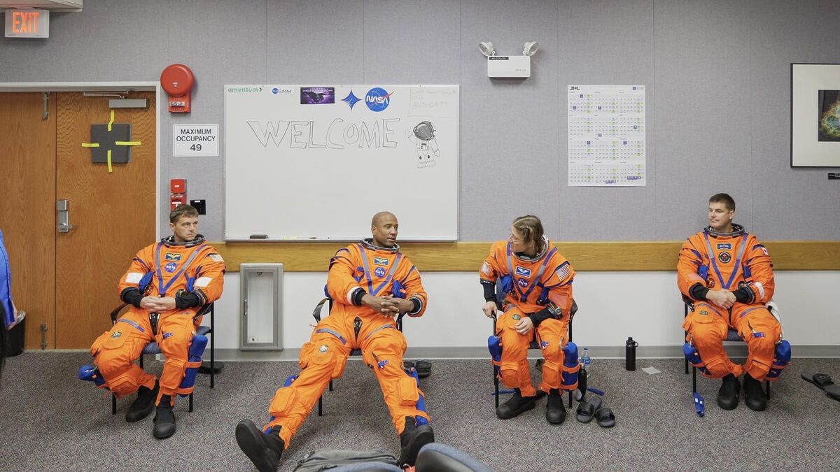 Экипаж Artemis 2 на финишной прямой: Тренировки в скафандрах, испытания Orion и подготовка к полёту вокруг Луны